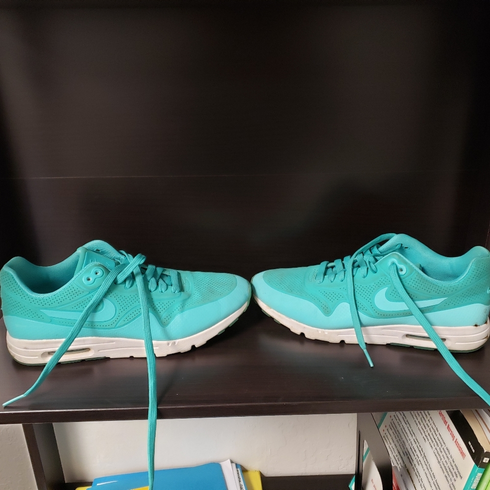 Womens Nike air